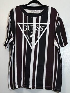 Guess Men’s Black, Maroon & White Vertical Stripe Logo Tee